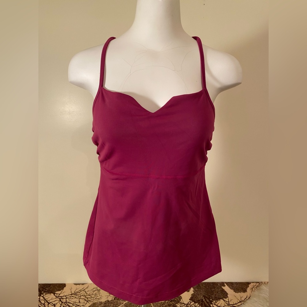 Tonic Active Yoga Top with Built in Shelf Bra Size Medium in EUC